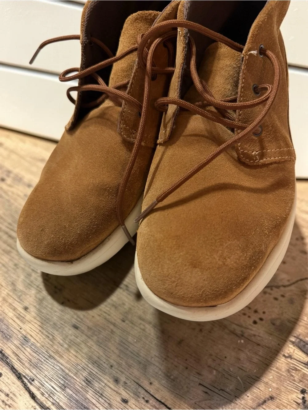 UGG Suede Chukka Boots Womens 5 Tan Lace Up Treadlite Sole Ankle Boot